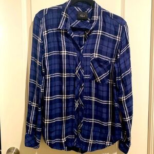 Rails Blue White Silver Thread Flannel ButtonDown Shirt Size Medium